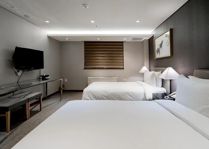 Oriens & Residences Myeongdong 3*
