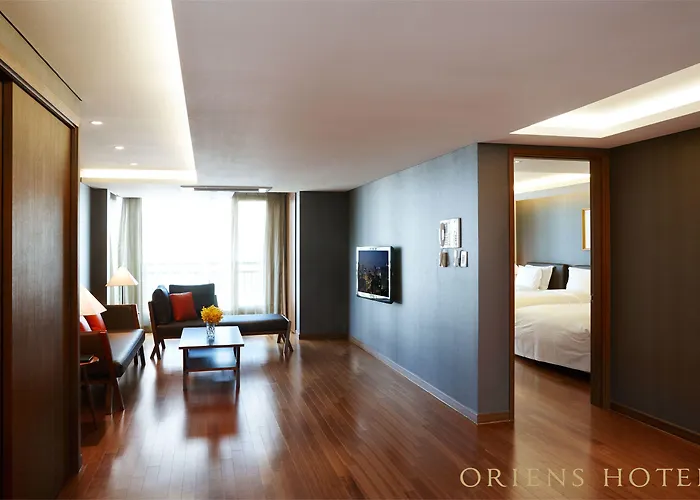 Hotel Oriens & Residences Myeongdong 3*
